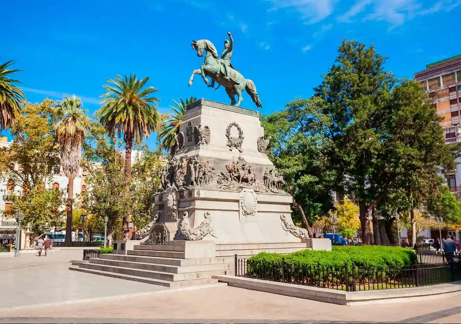 Paisajes de montaña y rutas de naturaleza en Mendoza